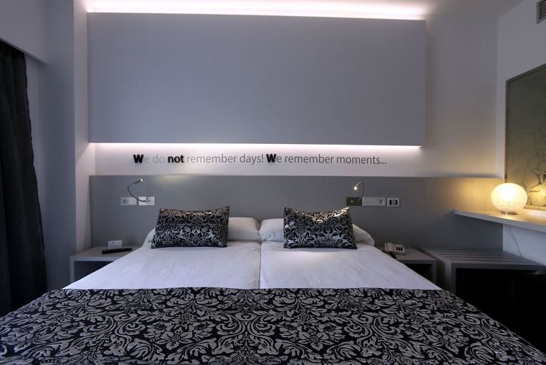 Bedroom 3, BG Hotel Pamplona, Baleares