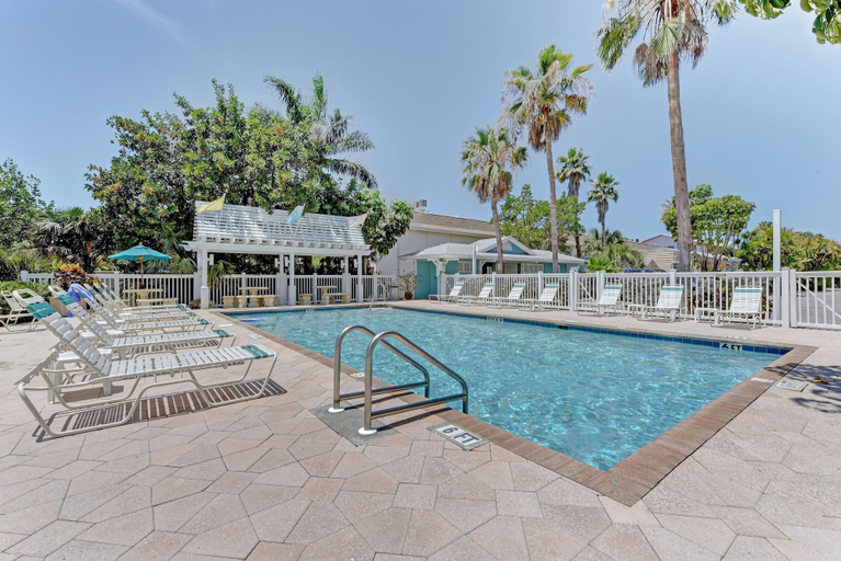 Sport & Beauty 4, Tradewinds Beach Resort, Manatee