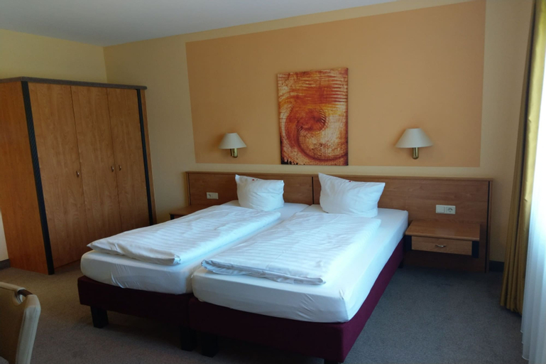 Bedroom 2, BSW - Hotel Lindenbach, Rhein-Lahn-Kreis