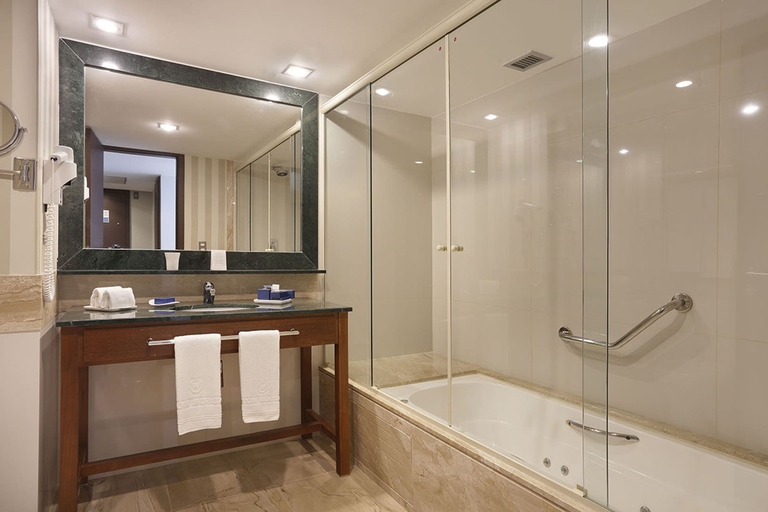 Bathroom 5, Windsor Oceanico, Rio de Janeiro