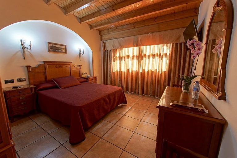 Bedroom 3, Hotel Alfonso VIII, Jaén