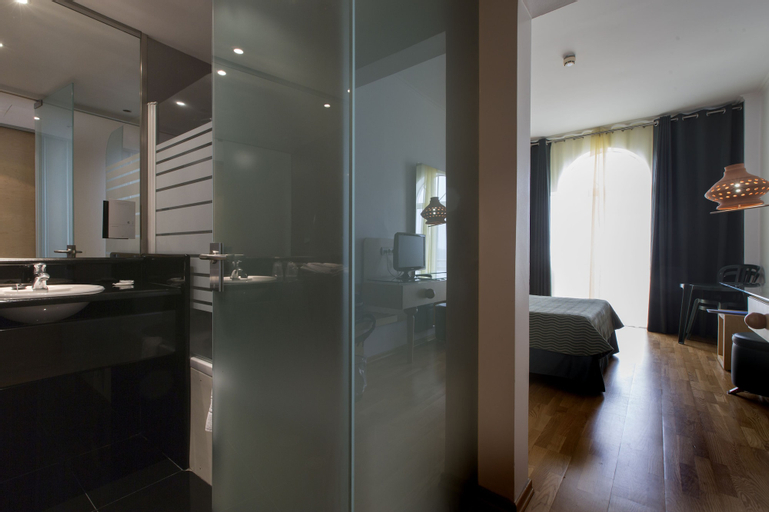 Bedroom 19