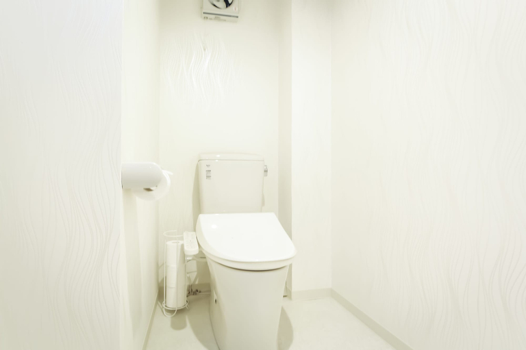 Bathroom 2, at TENCHA 01, Osaka