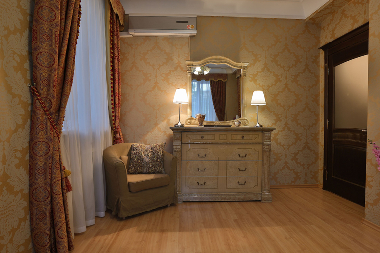 Others 3, Lakshmi Apartment Boulevard 3-Bedroom, Central