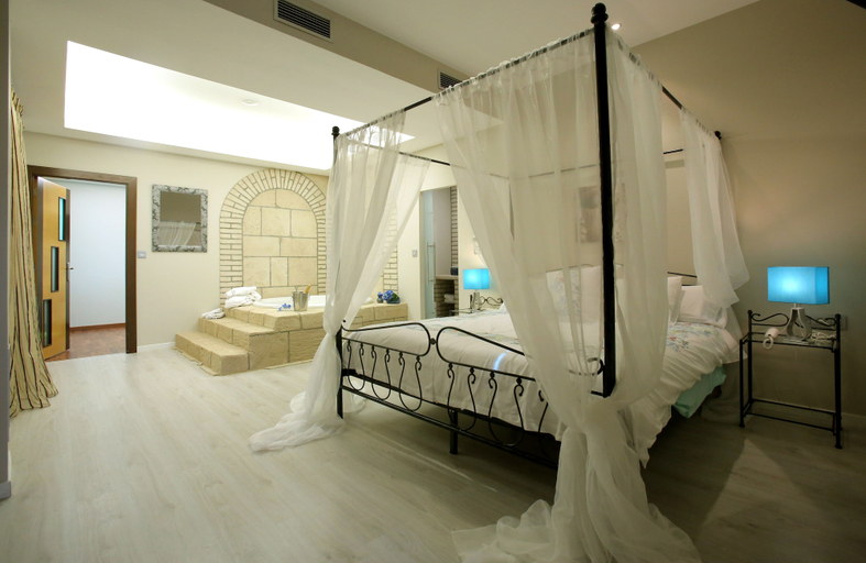 Bedroom 4, Hotel Castillo Bonavia, Zaragoza