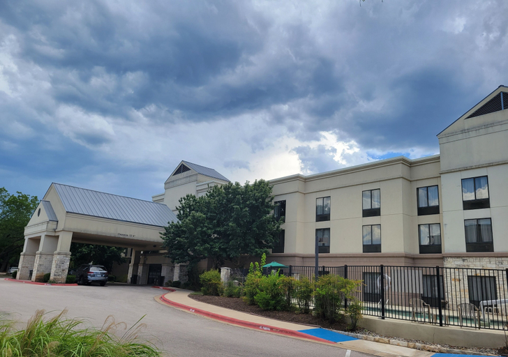 Exterior & Views 2, Hampton Inn & Suites Austin Cedar Park-Lakeline, Williamson
