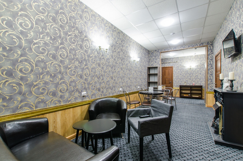 Food & Drinks, 338 Hotel on Mira, Sankt-Peterburg gorsovet