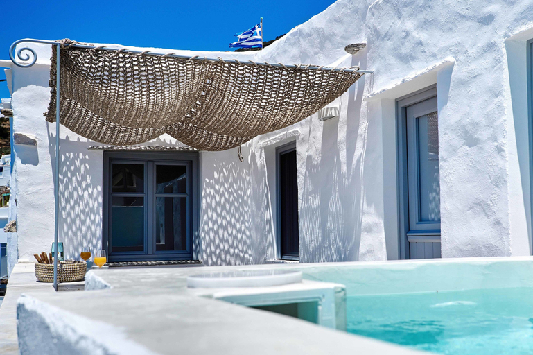 Sport & Beauty 2, Living Theros Luxury Suites, South Aegean