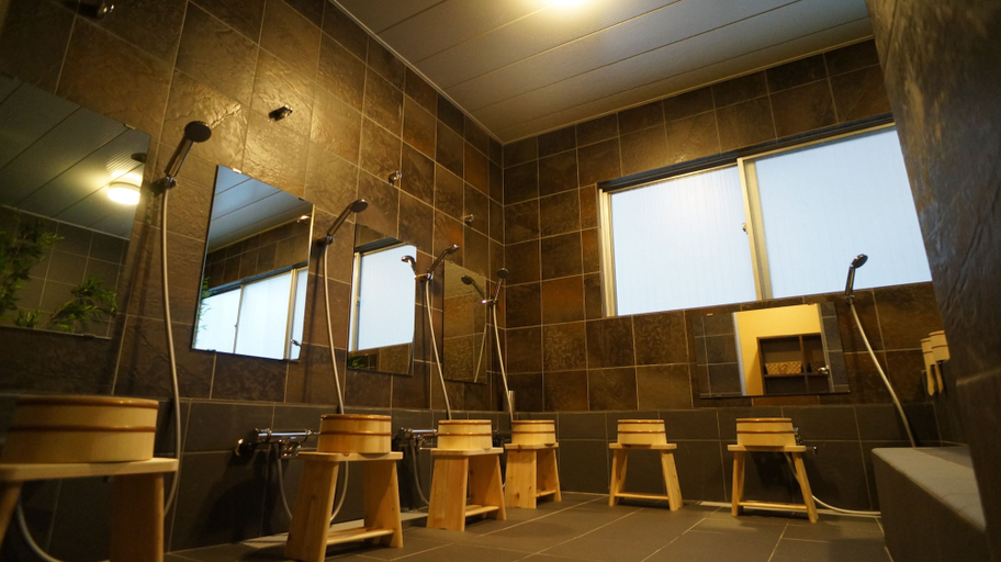 Bathroom 3, Ryokan Hakuhou, Nara