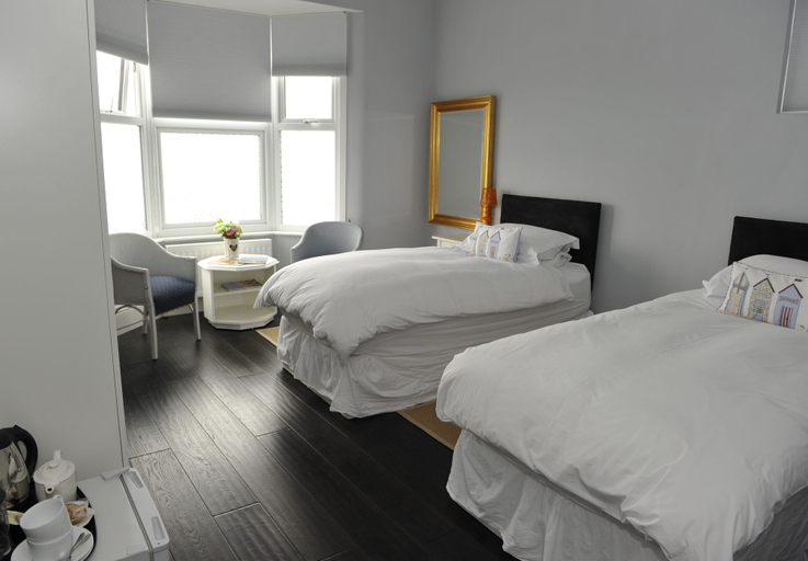 Bedroom 3, Suenos Guesthouse, Southend-on-Sea