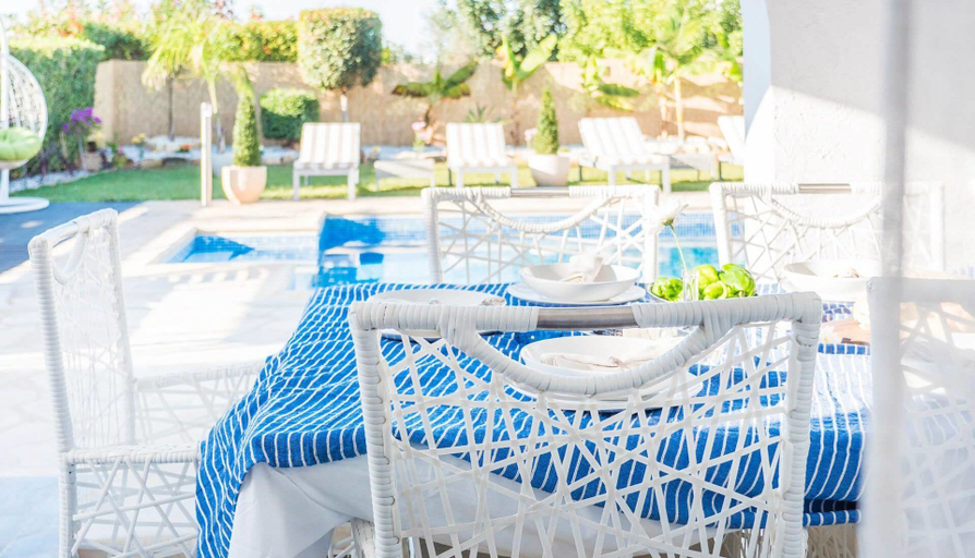 Food & Drinks, Villa Jaimi