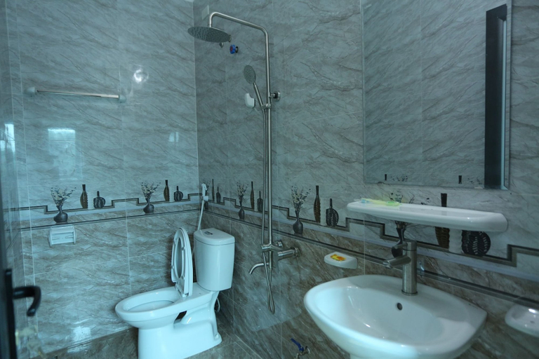 Bathroom, TamCoc Green field Hostel, Hoa Lư