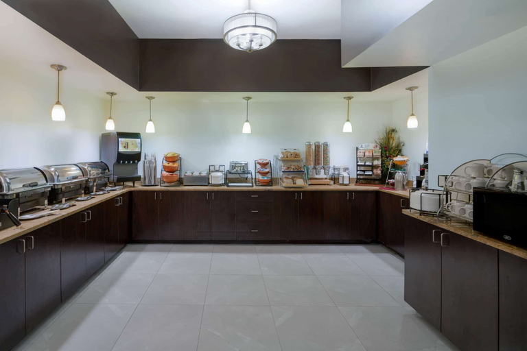 Food & Drinks 5, Wingate by Wyndham Memphis East, Shelby