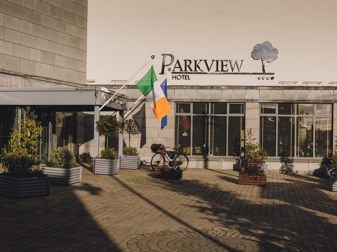 Exterior & Views 2, Parkview Hotel