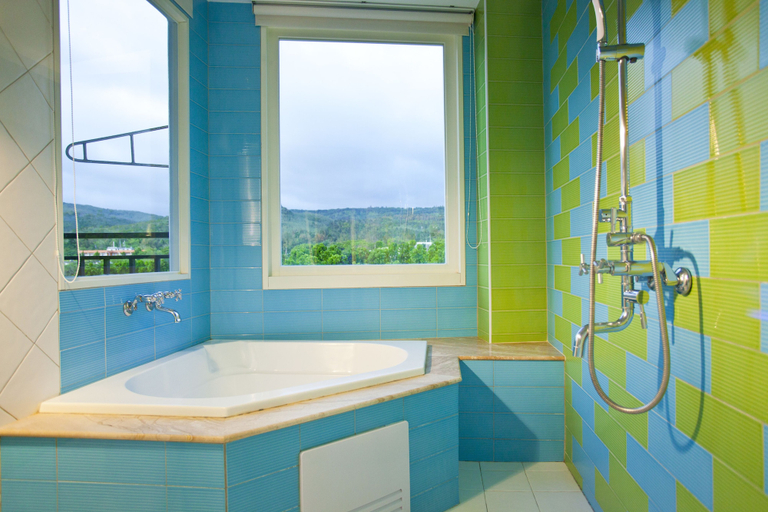 Bathroom 4, Millennium Inn, Pingtung