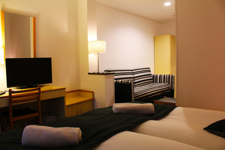 Bedroom 3, Hotel Coccodrillo, Savona