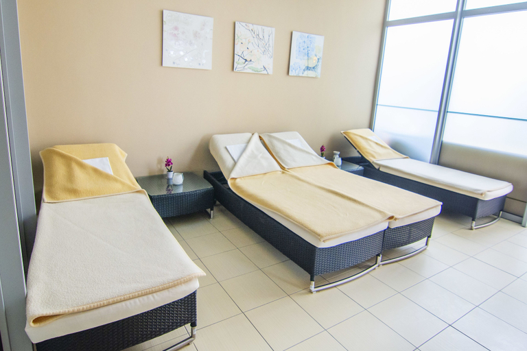 Bedroom 2, Alexandra Business Hotel, Púchov