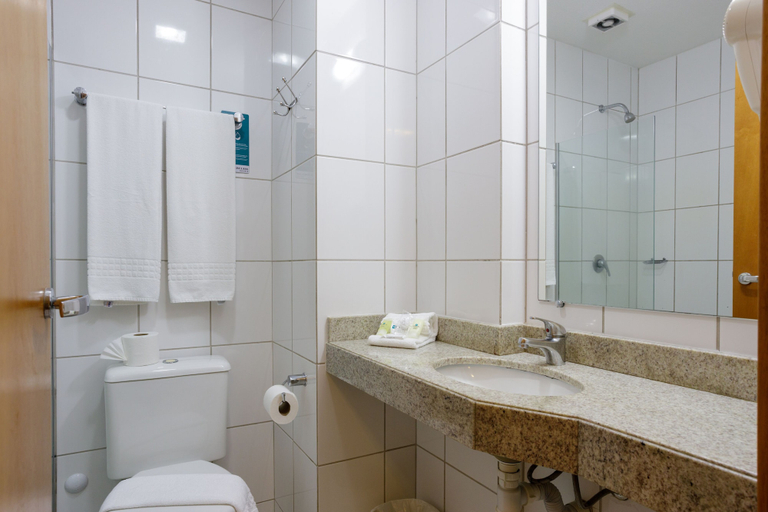 Bathroom 4, Interclass Florianópolis, Florianopolis