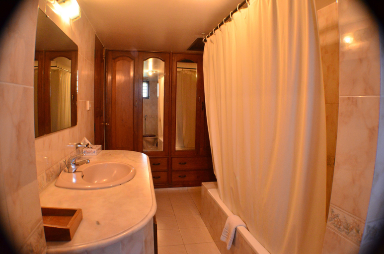 Bathroom 3, Amazon Lilly Lake View Residence, Dhaka