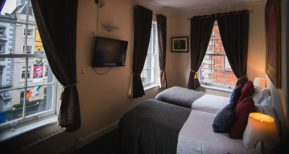 Bedroom 3, Dublin Citi Hotel, Dublin