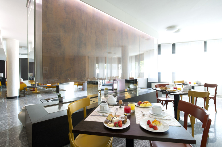 Food & Drinks 5, Hotel D120, Varese