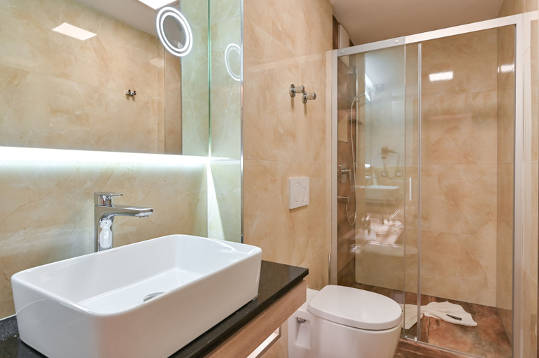 Bathroom 5, Hotel & Restaurant Ludwigs, Ostallgäu