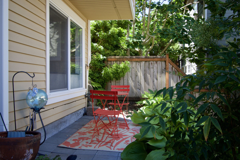 Others 4, Comfort and Grace on Queen Anne Hill, Seattle