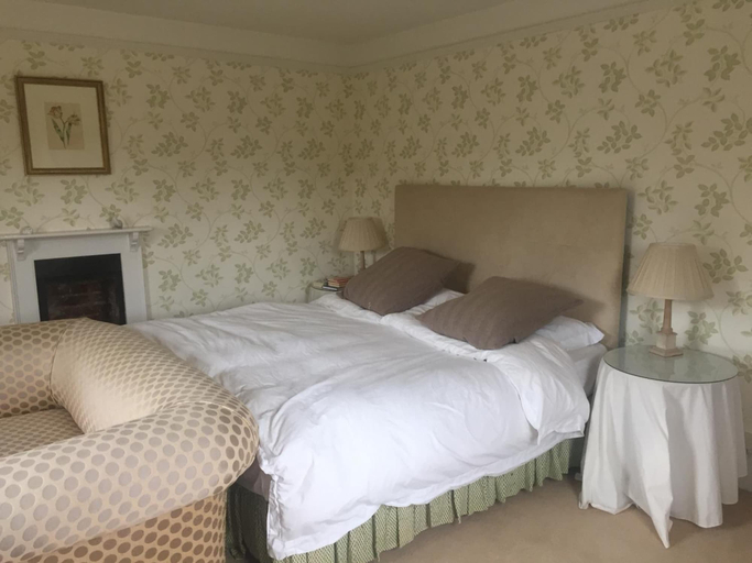 Bedroom 2, Waldegrave farm, Suffolk