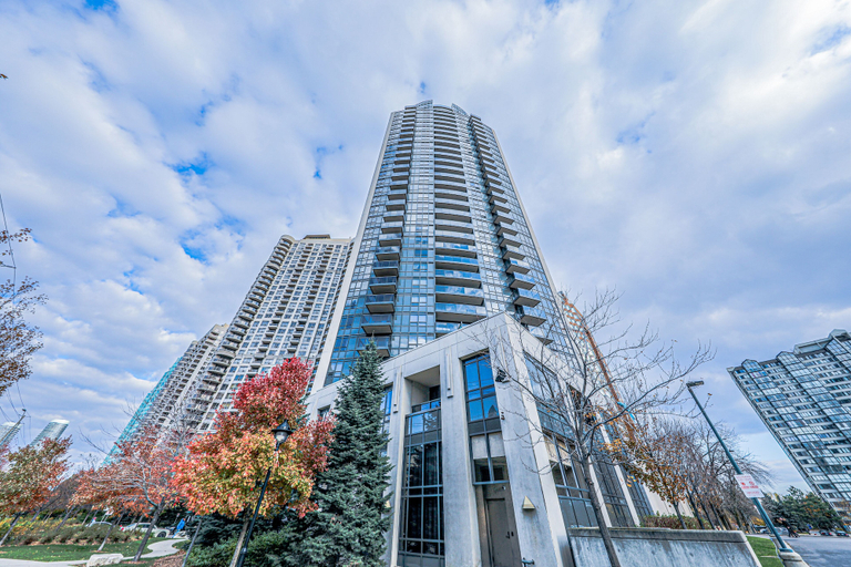 Exterior & Views 2, Lake View Luxury Condo by Elite Suites, Peel