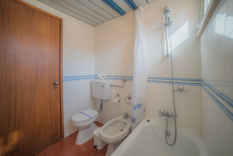 Bathroom 3, Marina Plaza - Apartments, Loulé