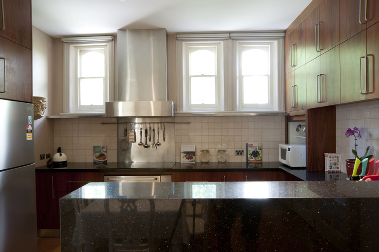 Dining Room 10