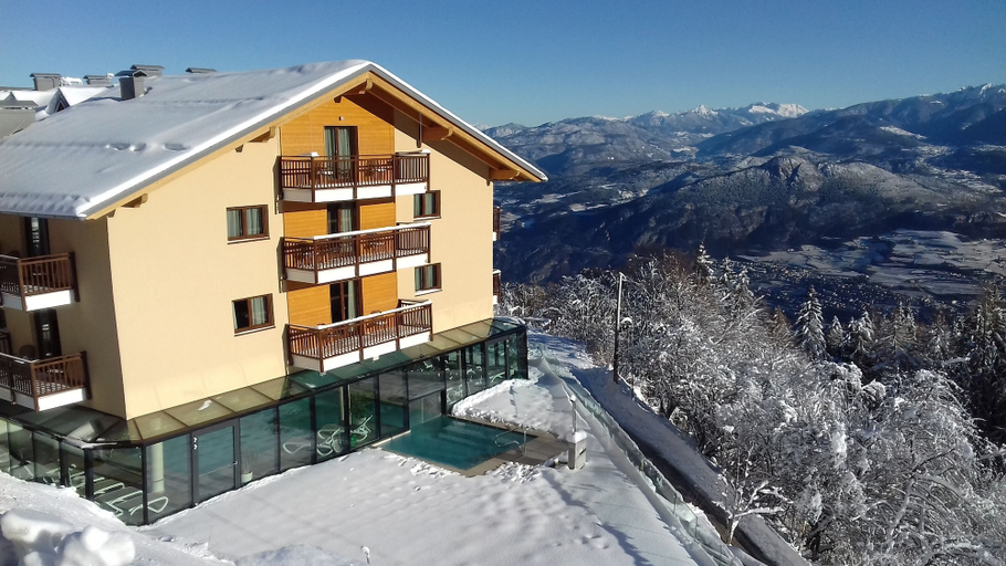 Exterior & Views 2, Hotel Monte Bondone, Trento