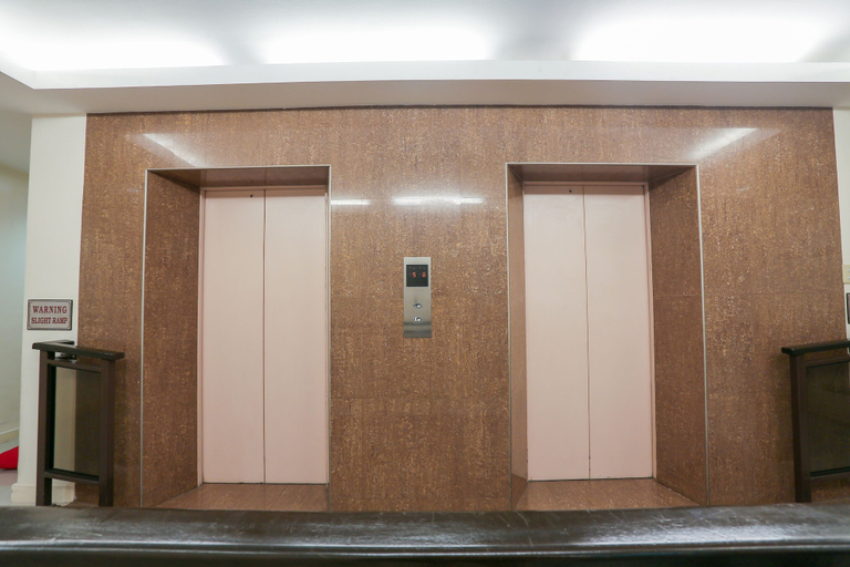 Others 5, Paragon Tower Hotel , Manila City