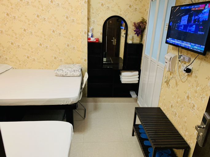 Bedroom 12