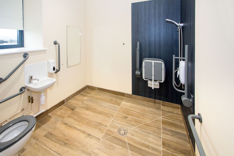 Bathroom 3, Canolfan Y Fron - Hostel, Gwynedd