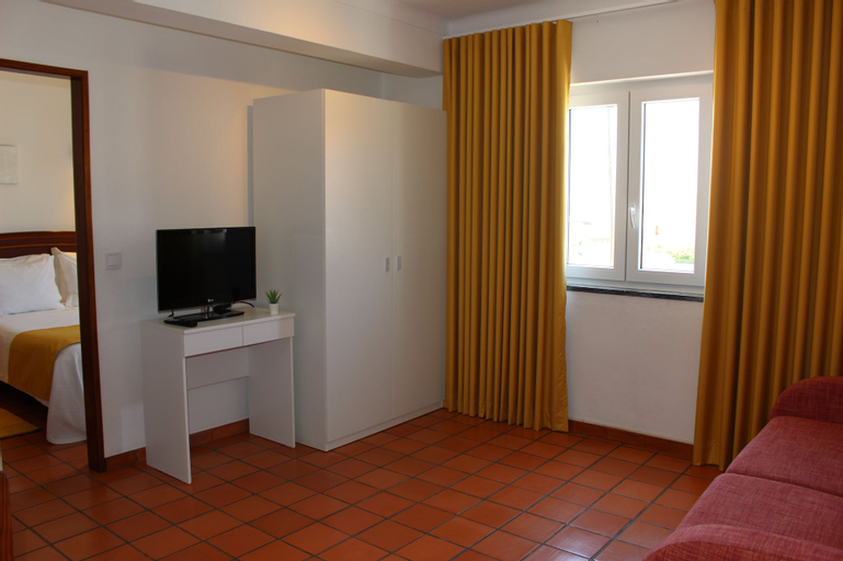 Bedroom 3, Castilho Flats, Odemira