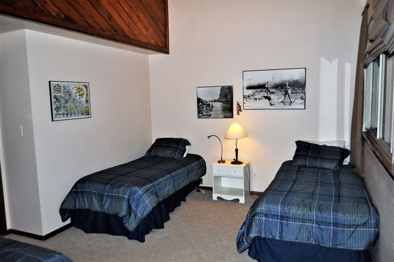 Bedroom 2, Buffalo Ridge 2 Bed Loft, Summit