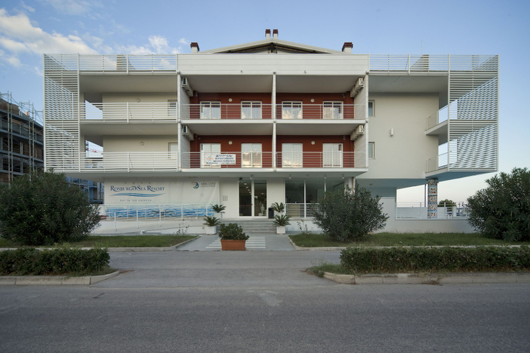 Exterior & Views 2, Residence Rosburgo Sea Resort, Teramo
