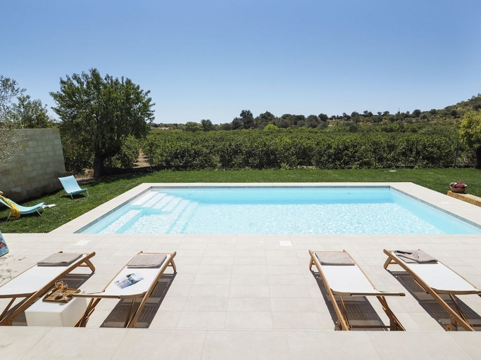 Outdoor pool 2, Helorus - Zagara Bianca, Syracuse