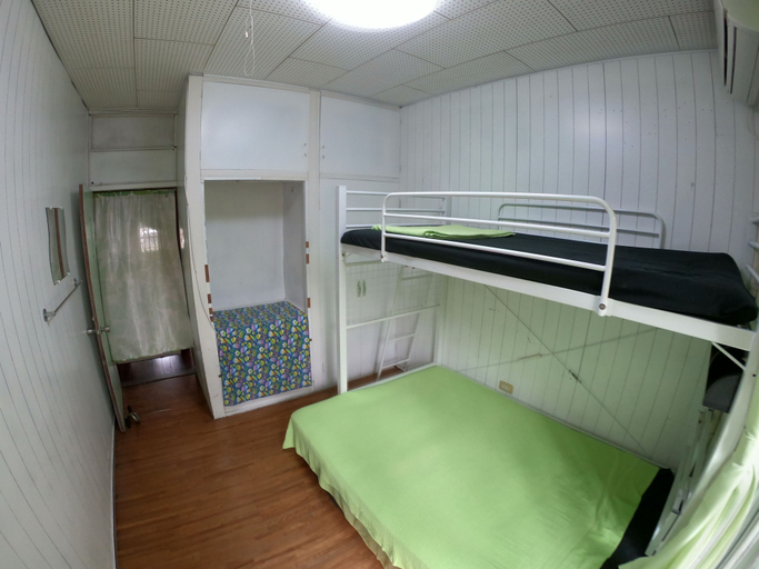 Bedroom 5, Guesthouse & Diving Seacolo, Ishigaki