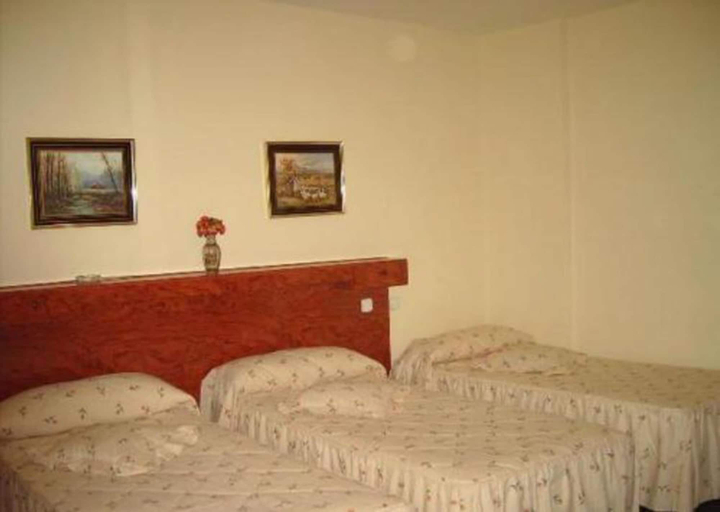Bedroom 4, Hostal Moncloa, Madrid