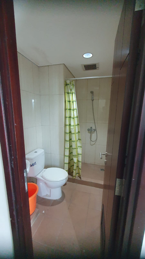 Bathroom 5, The BeachView Lagoon Apartemen, Manado
