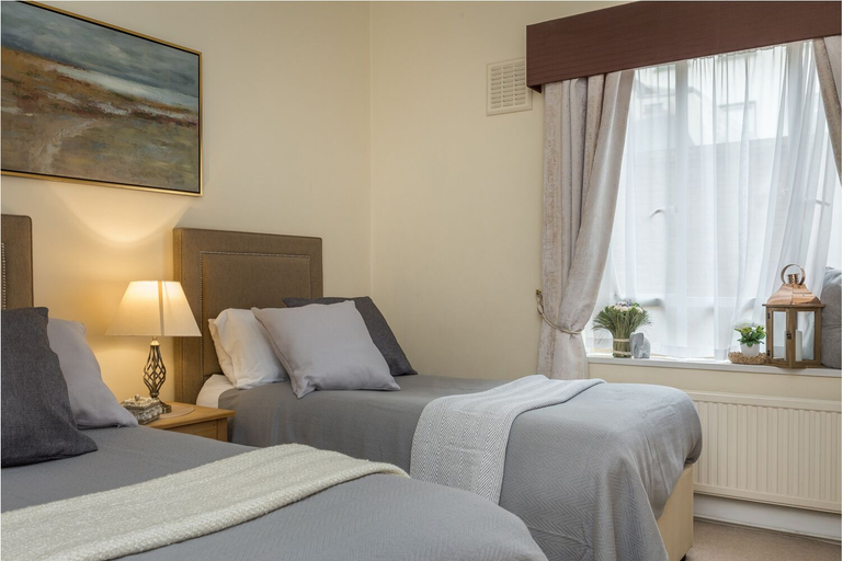 Bedroom 3, Park Lane Apartments - Shaw House, London
