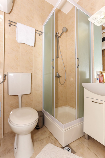 Bathroom 4, Ante apartments, Podstrana