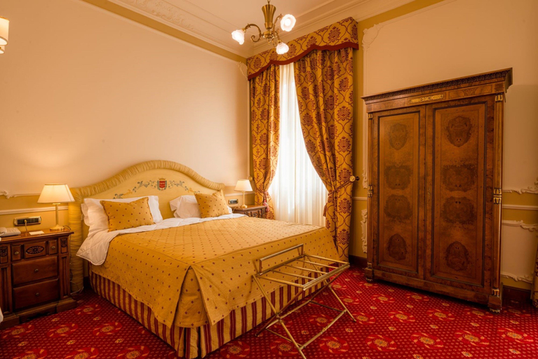 Bedroom 2, Grand Hotel Wagner, Palermo