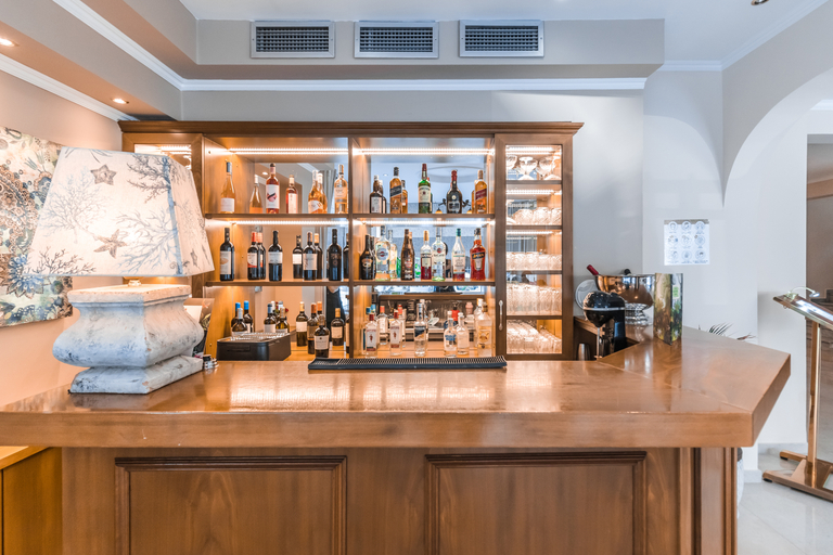 Food & Drinks 5, Alkyonis , Central Macedonia