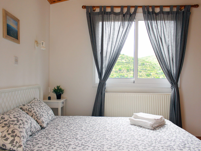 Bedroom 2, Villa Mayzus