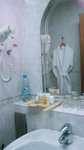 Bathroom 5, Atrium Palace Hotel, Ekaterinburg gorsovet