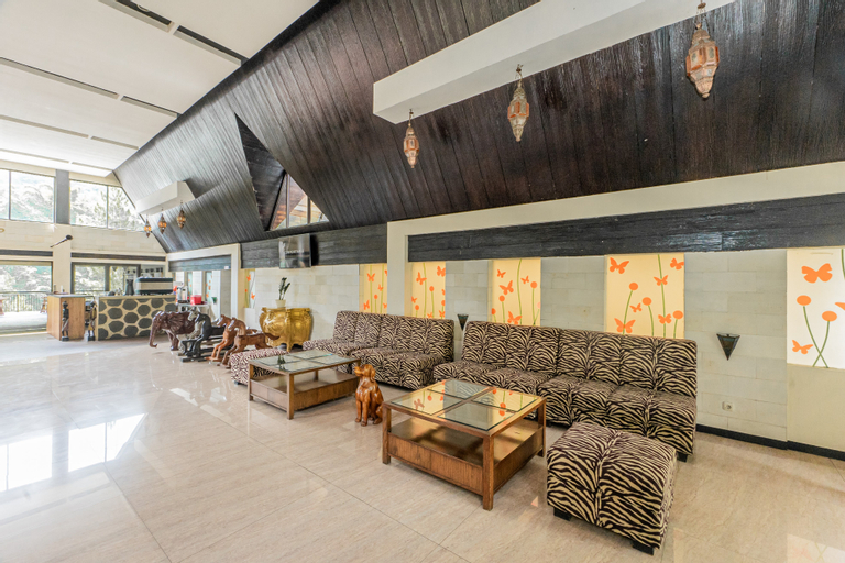 Public Area 2, DRiam Riverside Resort, Bandung