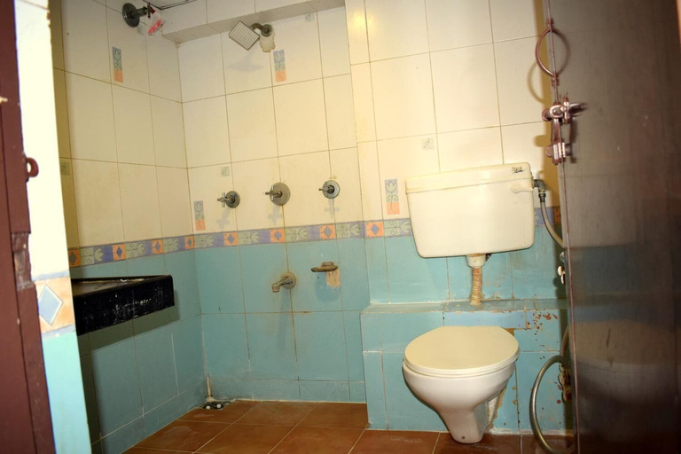 Bathroom 4, Hotel Royal Stay, Ahmadabad